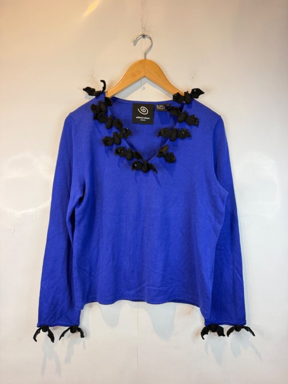 Michael Simon Blue Embellished 3D Bat Sweater V Neck Size Medium Halloween